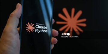 Anthropic Mythos 5 AI model receives limited US government approval for cybersecurity firms.